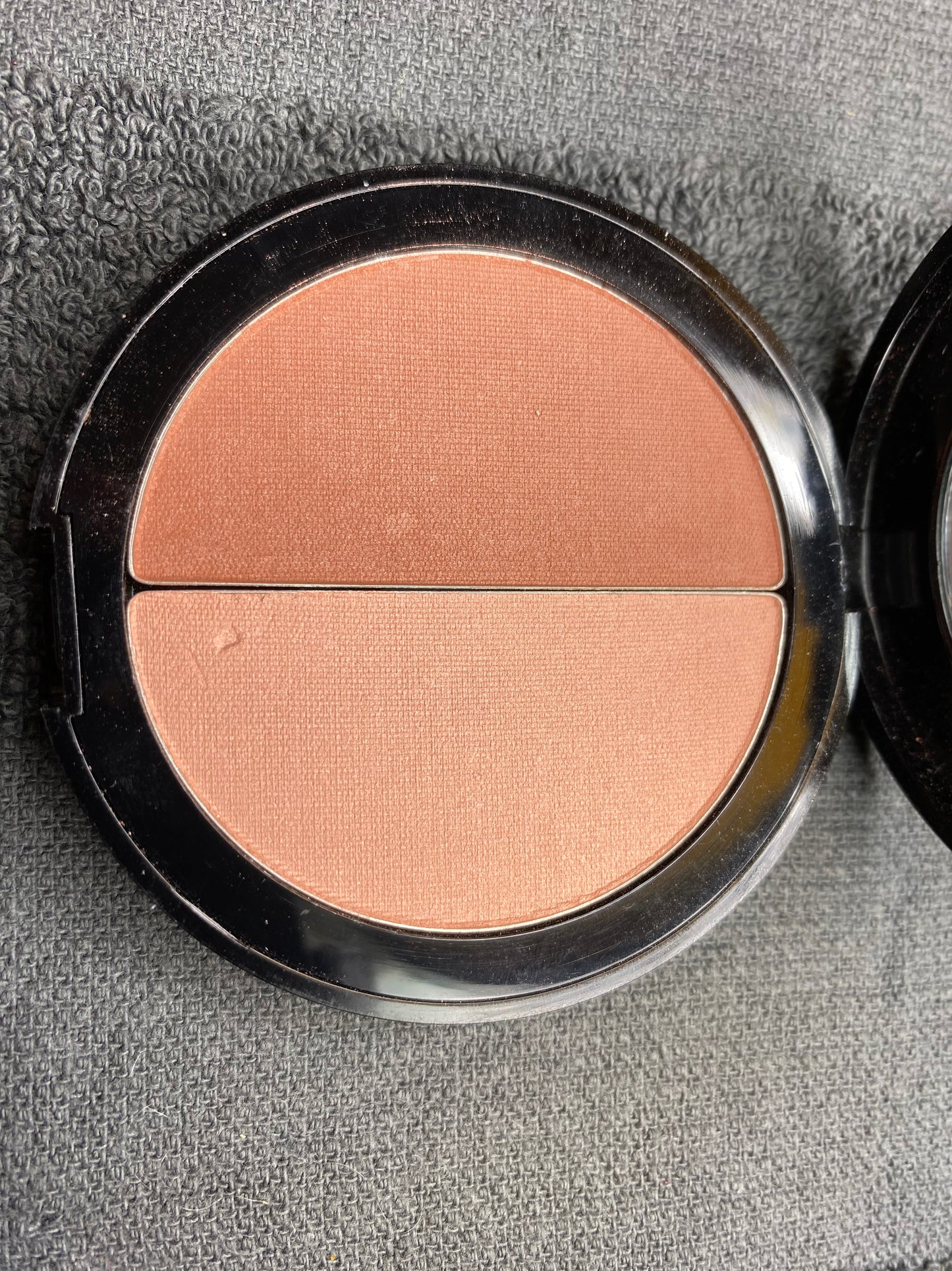 Mineralogie Pressed Bronzer - flere farver