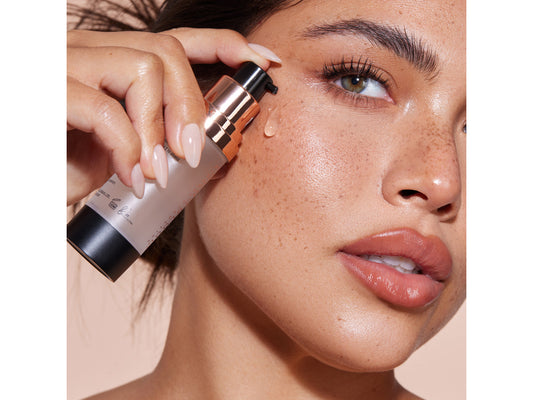 Youngblood Smooth Lightweigt Face Primer